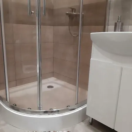 1 Stop From Railway Station Apartment Kyiv